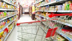 Де дешевше: порівняли ціни на продукти в Україні та Польщі 