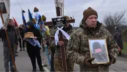 Назавжди 40: на Волині провели в останню дорогу воїна Олександра Максимука (фото)