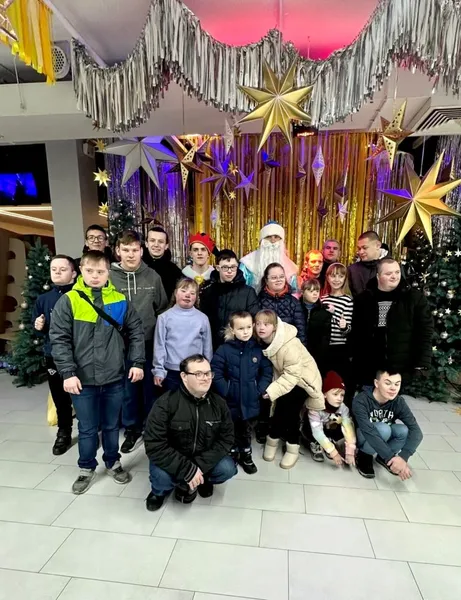 У «Промені» відбувся благодійний кінопоказ для «сонячних» дітей (фото)*