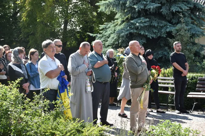 Біля Луцька попрощалися з загиблим на Донеччині воїном Костянтином Ризванюком
