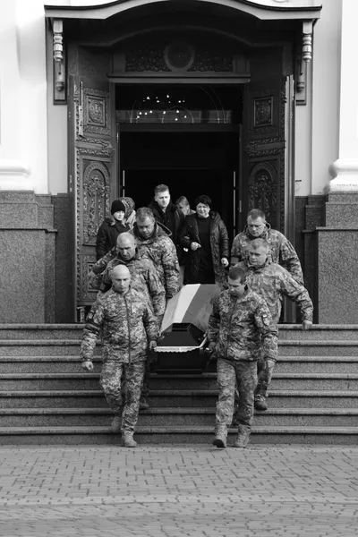 У Луцьку попрощалися із загиблим на Запоріжжі Романом Домановим