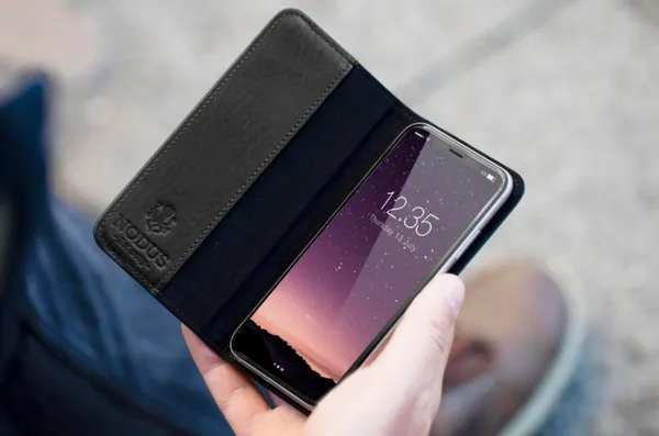 У мережі з'явились фотографії iPhone 8