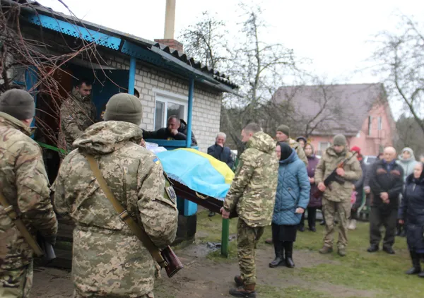 На Волині прощались із загиблим воїном Дмитром Дем’янчуком (фото)