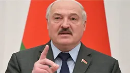лукашенко, який допомагає бомбити Україну, закликав сусідів «жити дружно» (відео)
