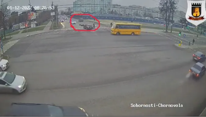 У Луцьку водій авто збив пішохода на переході (відео)