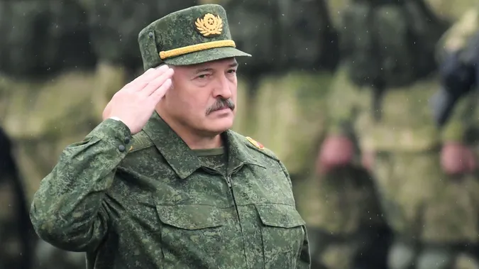 Лукашенко заявив, що Білорусь готується до війни