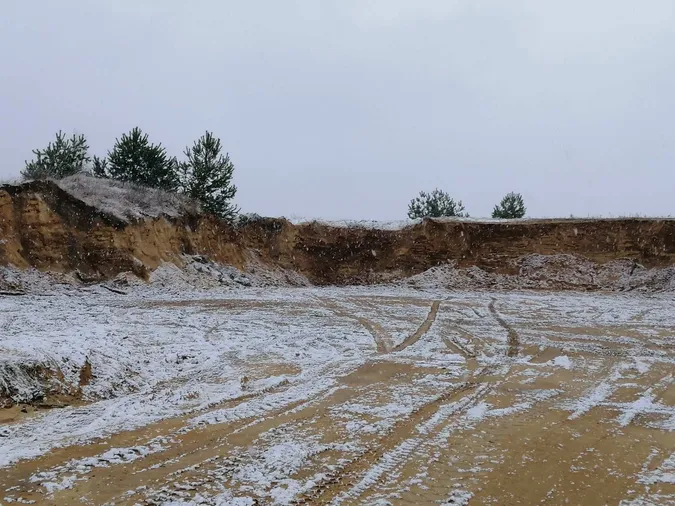 242 мільйона збитків: на Камінь-Каширщині незаконно добували пісок  (фото)