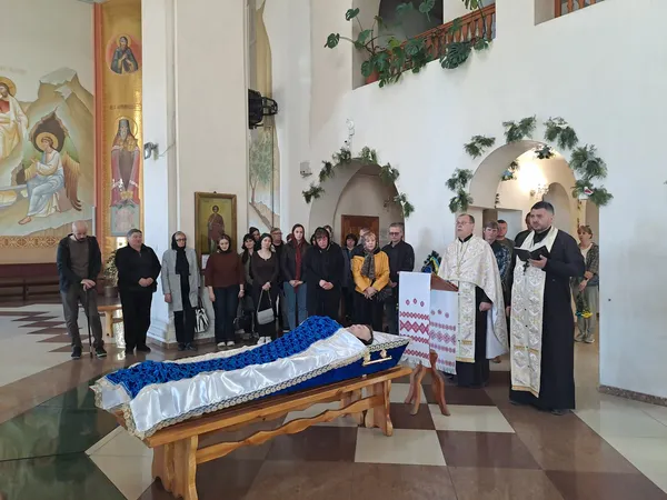 Майже рік боровся за життя: у Ковелі попрощалися з воїном Геннадієм Білецьким (фото)