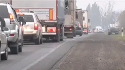 Затори на в'їзді до Луцька: працівники ТЦК перевіряли документи (відео)