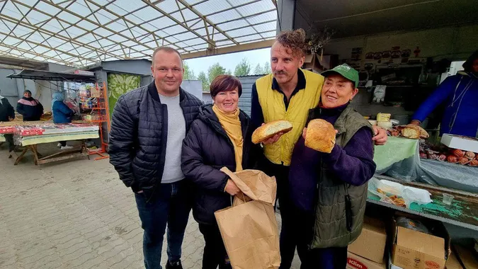 Чорний борщ і пончики-легенда: Клопотенка зачарувала волинська кухня (фото)