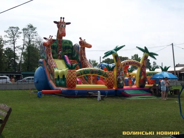 Пів сотні – за качан кукурудзи, 1000 гривень – за кілограм вугра: туристи в шоці від цін на Світязі (фото)