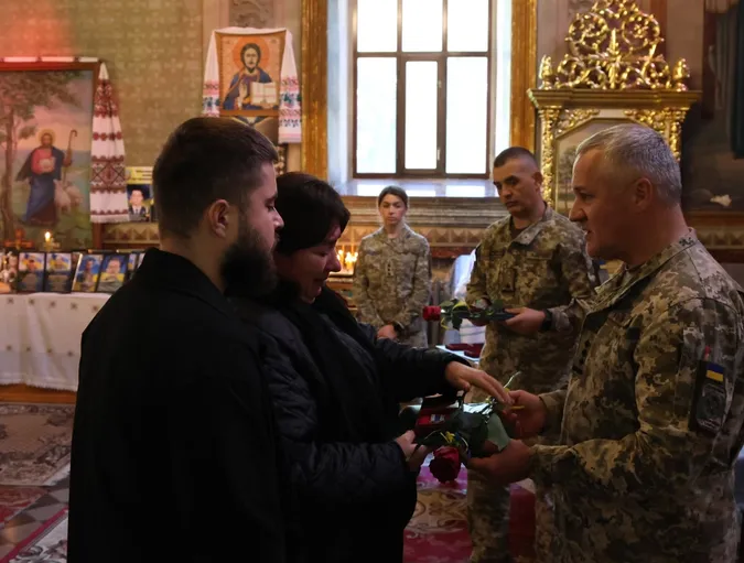 На Волині родинам полеглих прикордонників вручили державні нагороди (фото)