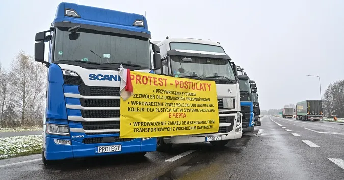 Рух вантажівок на ПП «Ягодин-Дорогуськ» досі ускладнений, – ДПСУ