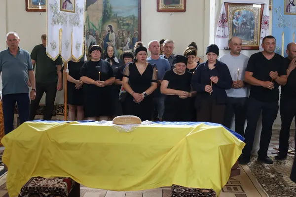 На Волині попрощалися із 42-річним Захисником Андрієм Стернічуком (фото)