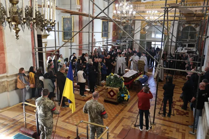 У Луцьку попрощалися із загиблим на Донеччині Артуром Задоянним (фото)