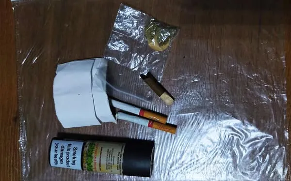 В «Устилузі» та «Ягодині» службові собаки нанюхали наркотики у подорожніх (фото)