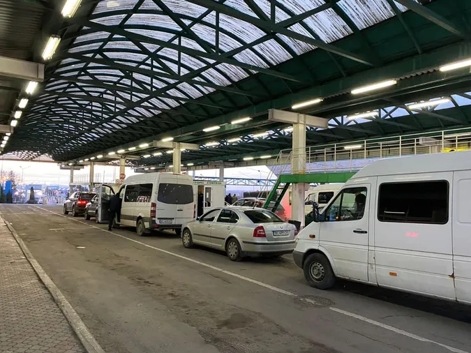 Понад 66 тисяч чоловіків повернулися з-за кордону, аби воювати проти РФ
