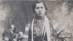 Красуня у вишитому вбранні: показали 100-літню світлину з луцького фотосалону