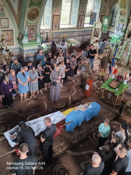На Волині попрощалися із молодим воїном Олегом Оксенюком (фото)