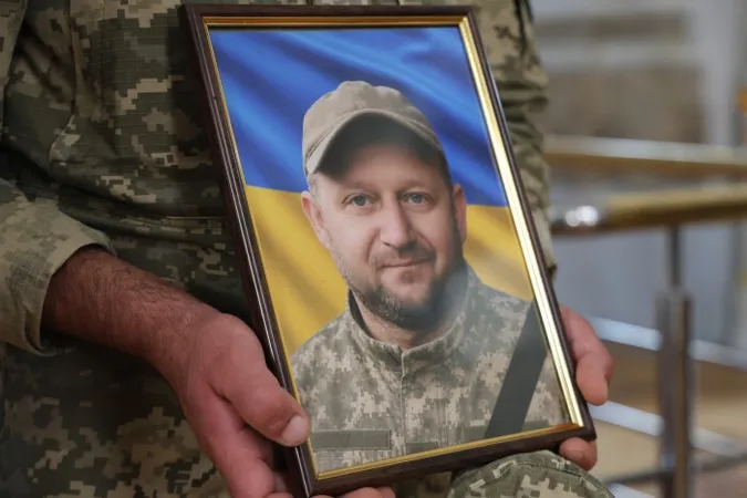 Навіки додому: у Луцьку попрощалися з воїном Андрієм Малим, який загинув на Харківщині