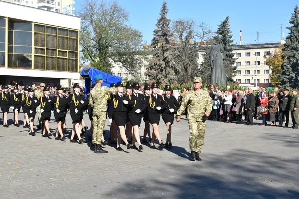 Учні військового ліцею в Луцьку склали присягу (фото)
