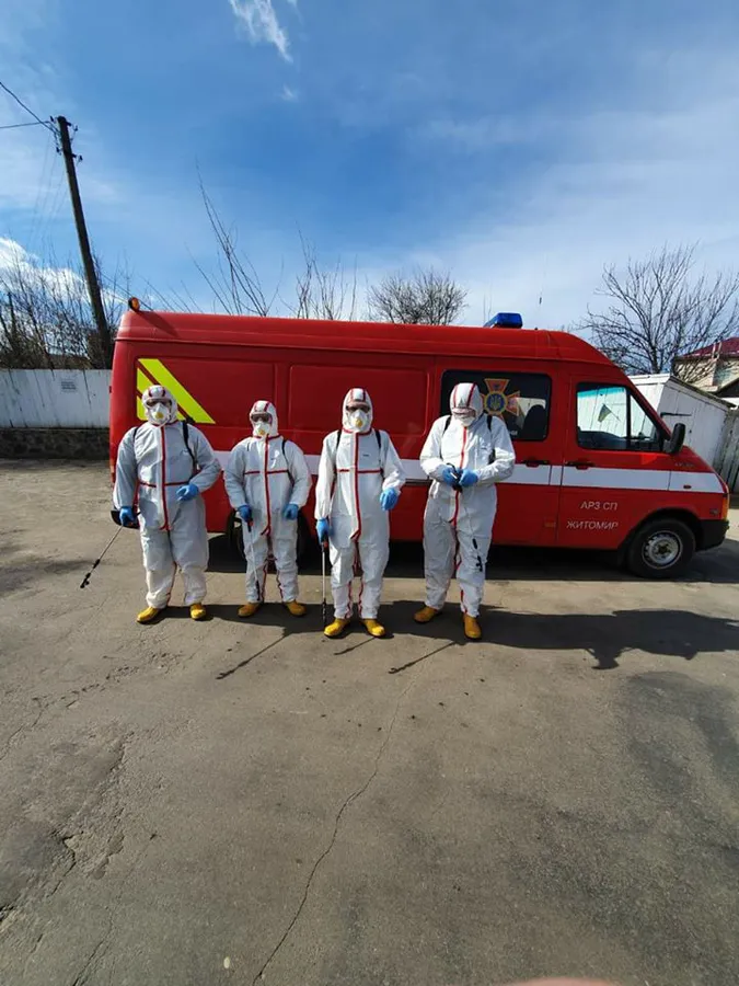 На Житомирщині продезінфікували церкву, в яку ходила жінка з коронавірусом (відео)