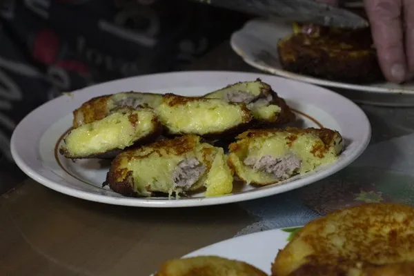 Деруни з м'ясом