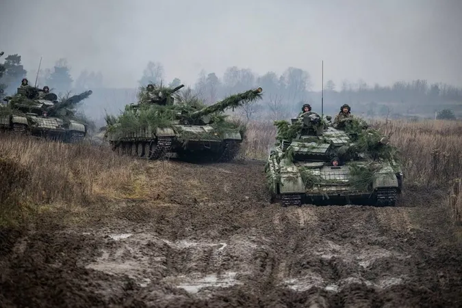 Близько 139 770 окупантів, 3290 танків, 2303 артсистеми: втрати ворога на 15 лютого