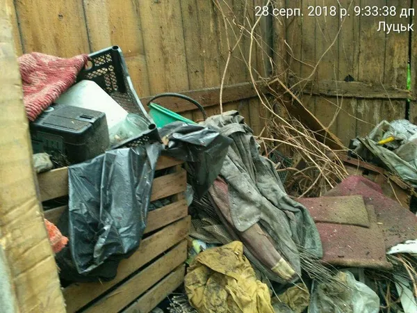 У старій частині Луцька влаштували смітник (фото) 