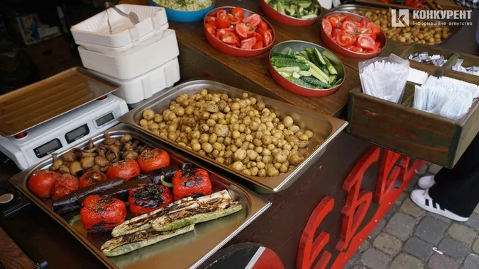 Як минув перший день ювілейного Food Fest у Луцьку (фото)