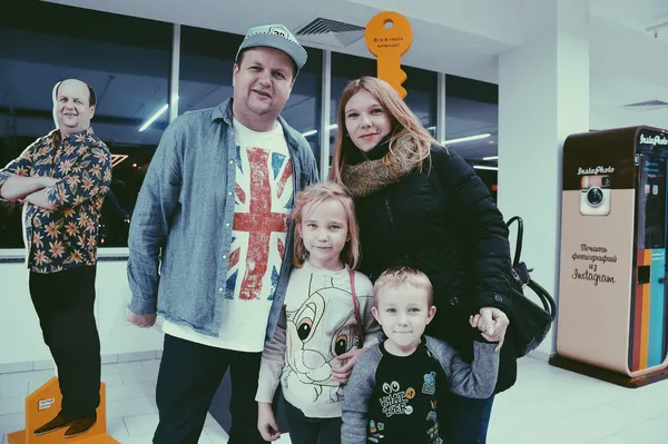 «У кожному пірожині головне - начинка»: у Луцьку відбувся концерт гурту «ТІК» (фото)