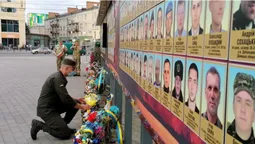 На Театральному майдані в Луцьку помолилися за тих, хто загинув за Україну (фото)