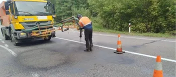 На Волині ремонтують трасу М-07 Київ – Ковель – Ягодин: латають ями та оновлюють розмітку (фото)