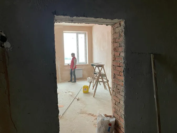 Показали, як зводять вистраждану школу в Башликах (фото)