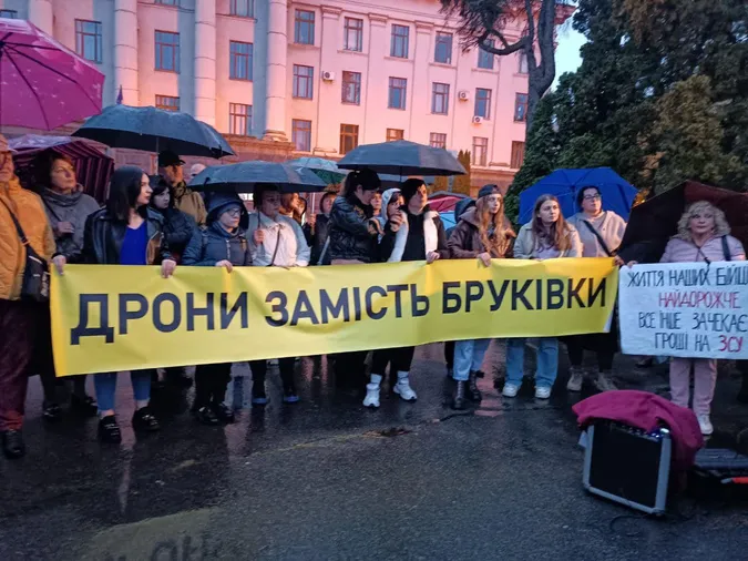 Мер Луцька Поліщук пропіарився на фотках, а людям не подякував (фото)