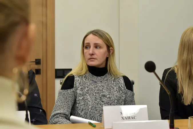 Голова Волинської ОВА поспілкувався з сім'ями військових: обговорили проблеми (фото)