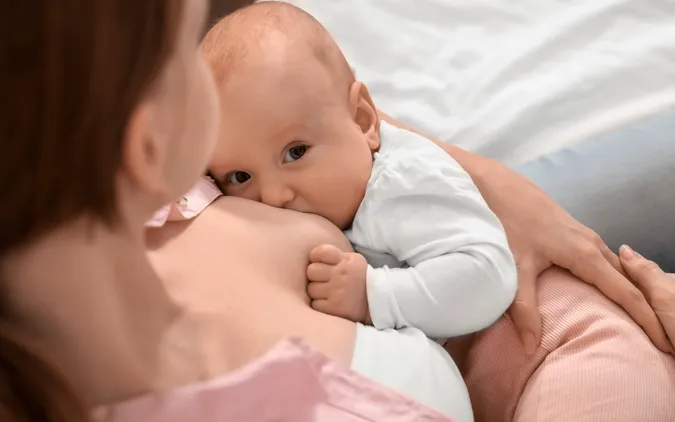 🤱Біль, дієта і «пусте молоко»: луцькі медики розвінчали міфи про грудне вигодовування