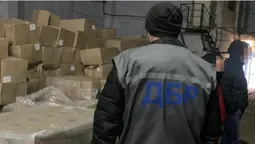 ДБР викрило підприємців, які крали продукти, призначені для ЗСУ (фото, відео)