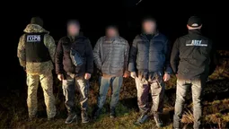 Ховав «клієнтів» у прикордонних селах: на Рівненщині затримали перевізника втікачів