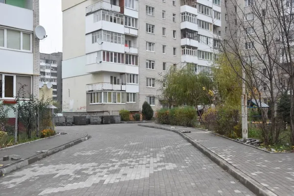 Показали відремонтовані двори і вулиці Луцька (фото)