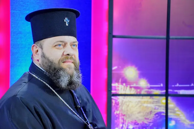 «Лише бісенята жаліються на службу, підсилену технічними засобами», – митрополит Волинський