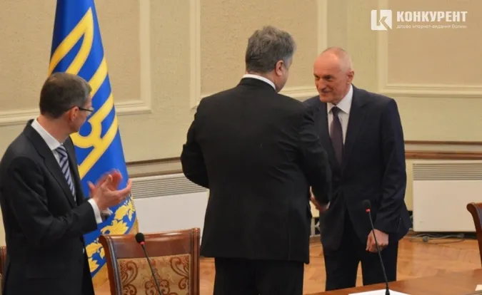 Політолог пояснив, навіщо змінили голову ОДА на Волині 