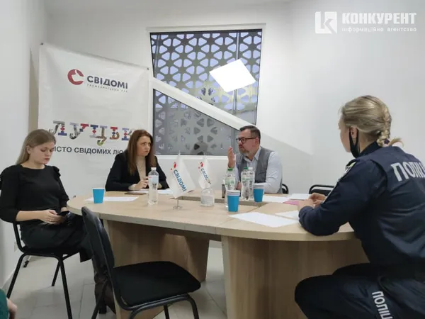 В школі вже «кидають»: як розповісти учням Луцька про шкоду наркотиків