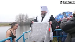 Свячена вода та купання в Стиру: як у Луцьку святкували Водохреще (відео)