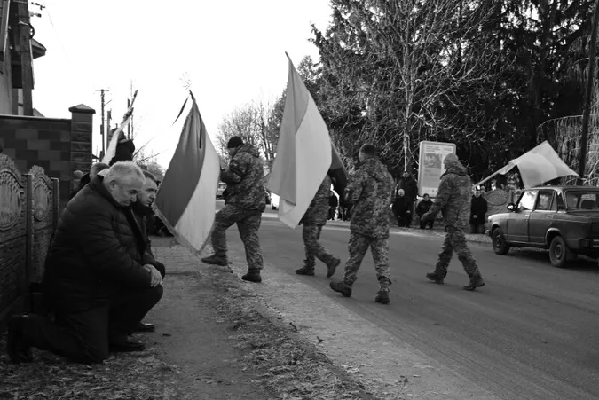 Лучани попрощалися із загиблим захисником Олександром Приступою (фото)
