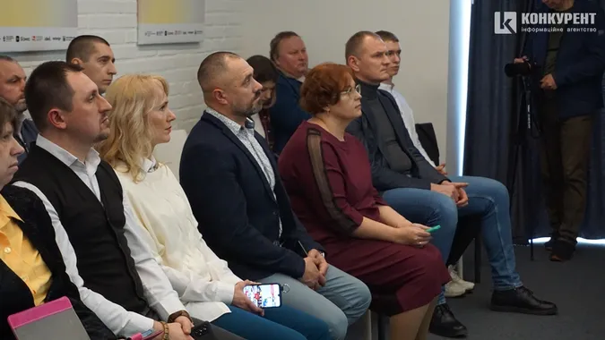Ініціативи єднають: у Луцьку розповіли про успішні проекти (фото)