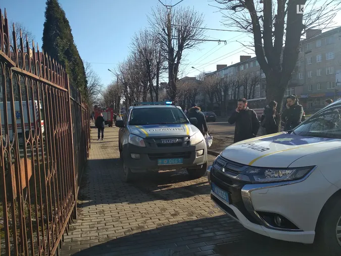 У Луцьку повідомили про замінування банку навпроти 5-ї школи (фото, оновлено)