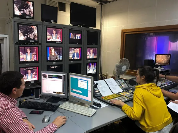 За кадром: яким був дебют ток-шоу «Протилежний Погляд LIVE» (фото)