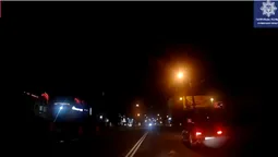 Їхав зустрічною смугою: в Луцьку зловили п'яного водія (відео)