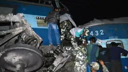 Кривава трагедія в Індії: зійшов з рейок потяг, більше 25 загиблих